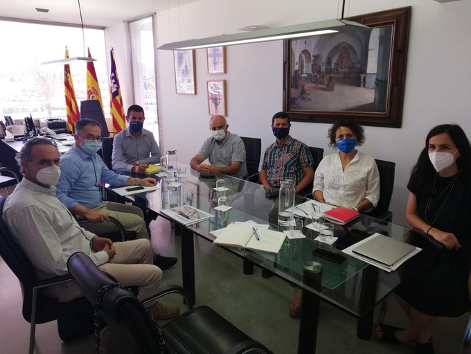 El Govern inicia los contactos con el Ayuntamiento de Sant Antoni para consensuar las inversiones de Puertos IB en mejora de la movilidad en el puerto y zonas publicas proximas